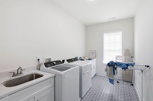 505 Kings Lake Way, Durham, NC 27703