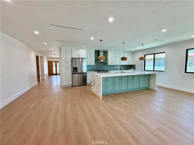 22130 Gault Street, Canoga Park, CA 91303