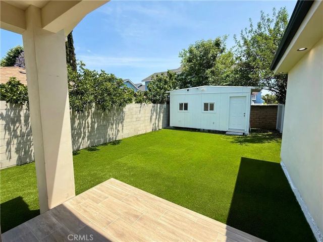 22130 Gault Street, Canoga Park, CA 91303