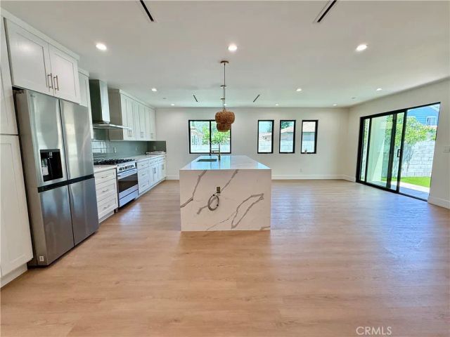 22130 Gault Street, Canoga Park, CA 91303