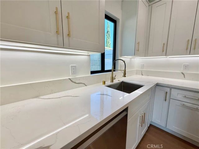 22130 Gault Street, Canoga Park, CA 91303