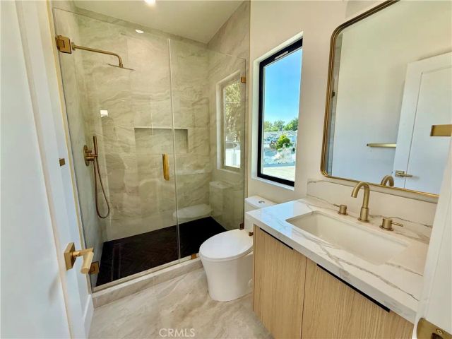 22130 Gault Street, Canoga Park, CA 91303