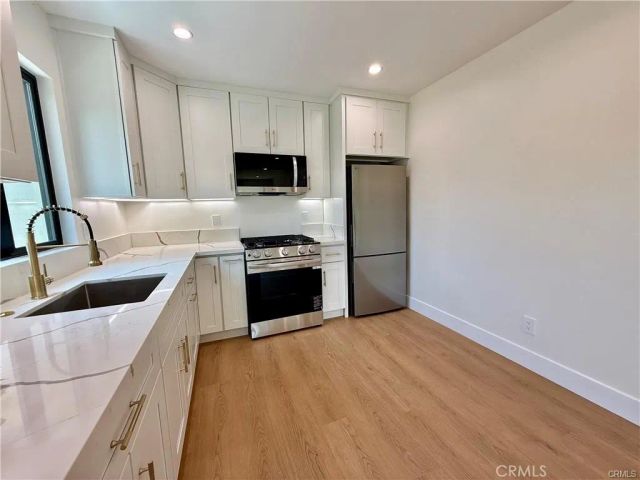 22130 Gault Street, Canoga Park, CA 91303