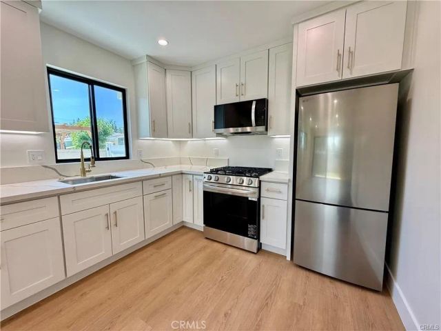 22130 Gault Street, Canoga Park, CA 91303