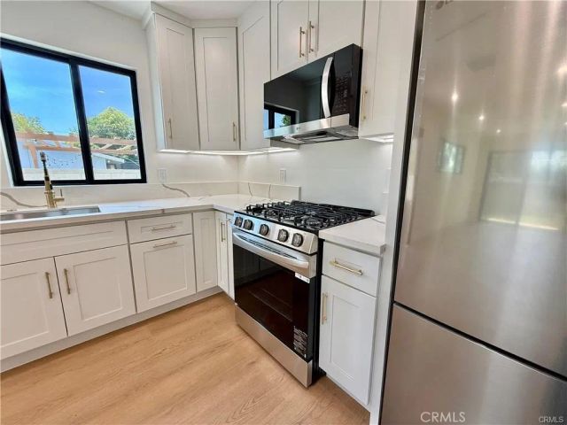 22130 Gault Street, Canoga Park, CA 91303