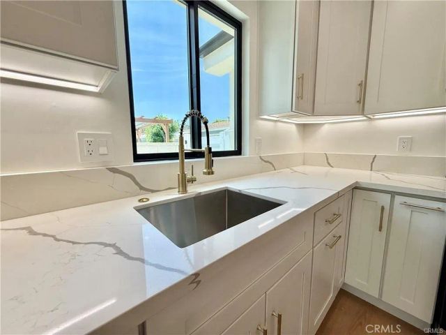 22130 Gault Street, Canoga Park, CA 91303