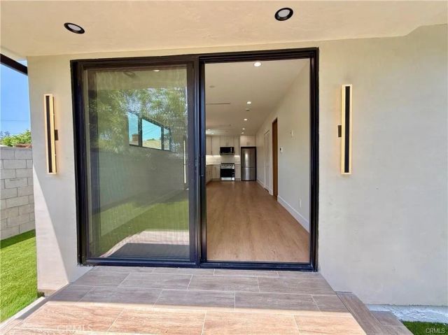 22130 Gault Street, Canoga Park, CA 91303