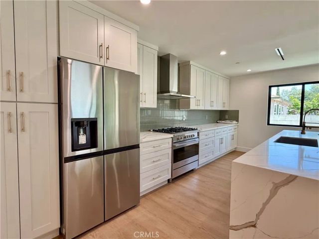 22130 Gault Street, Canoga Park, CA 91303