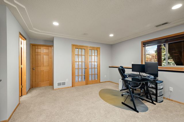 7224 Setzler Parkway, Brooklyn Park, MN 55445