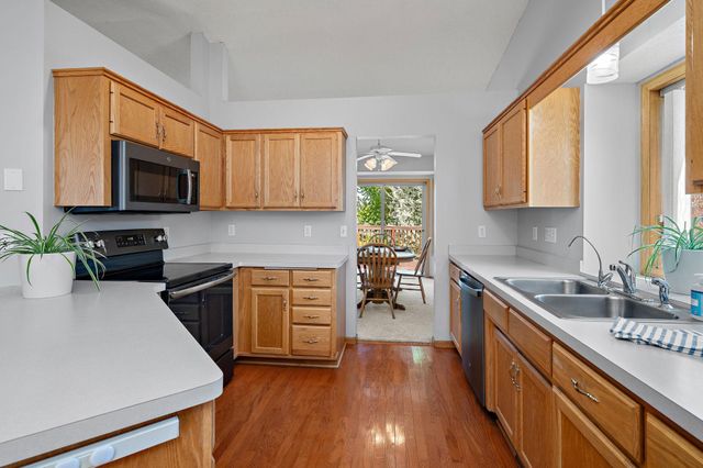 7224 Setzler Parkway, Brooklyn Park, MN 55445