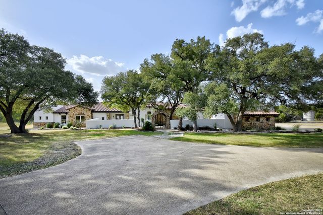202 WATERSTONE PKWY, Boerne, TX 78006