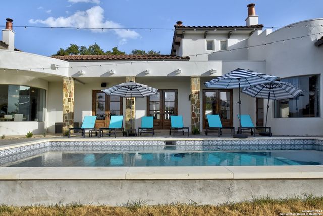 202 WATERSTONE PKWY, Boerne, TX 78006