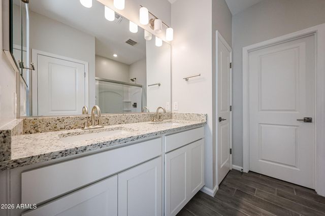 2713 E BOULDER Avenue, Apache Junction, AZ 85119