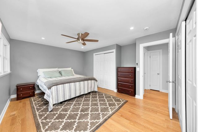 1602 N Oneida Lane, Mount Prospect, IL 60056
