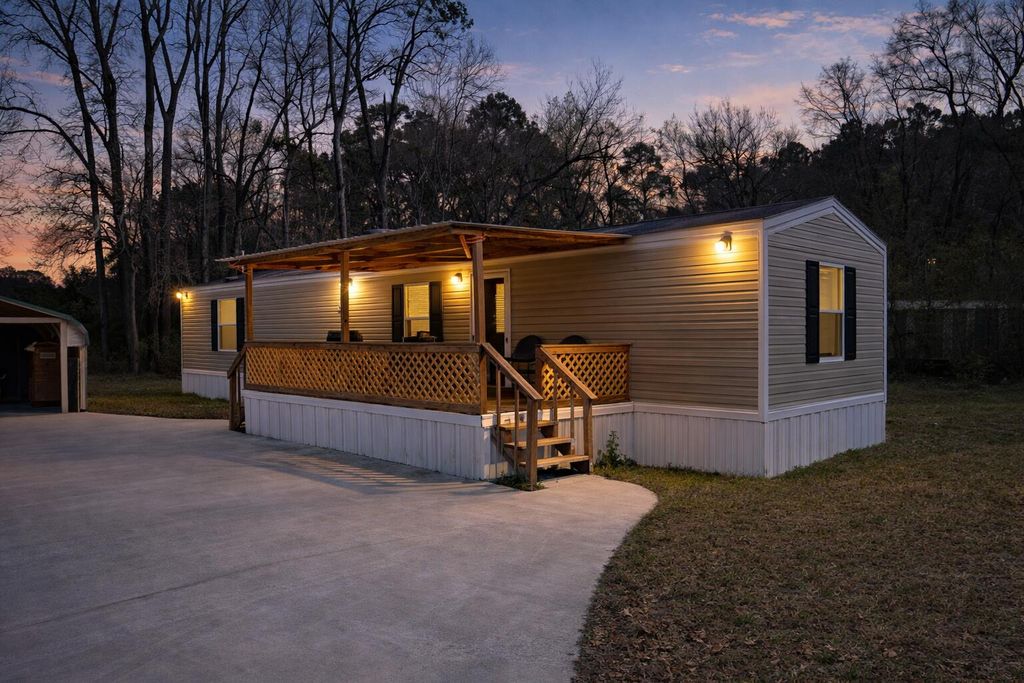 746 Madison Street, Ehrhardt, SC 29081