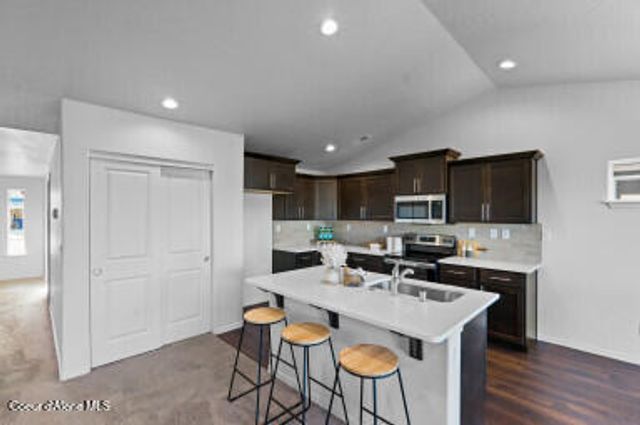 6447 W CONSTANTINE LN, Rathdrum, ID 83858