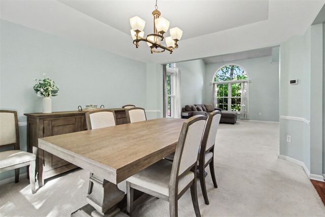 2877 Leslie Park Circle, Ann Arbor, MI 48105