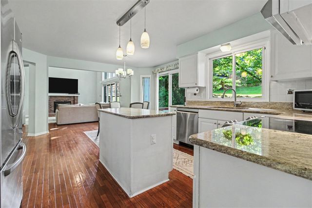 2877 Leslie Park Circle, Ann Arbor, MI 48105