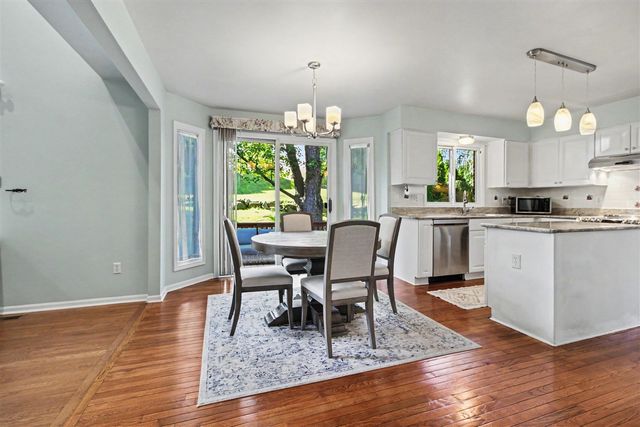 2877 Leslie Park Circle, Ann Arbor, MI 48105