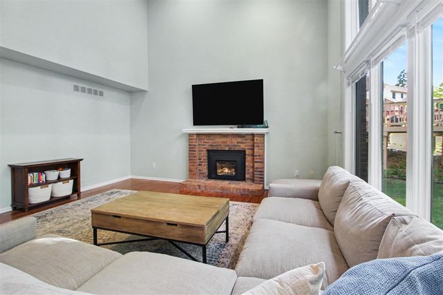 2877 Leslie Park Circle, Ann Arbor, MI 48105
