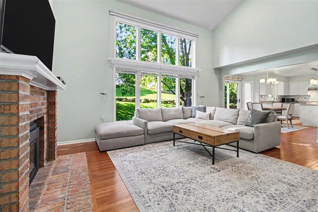 2877 Leslie Park Circle, Ann Arbor, MI 48105