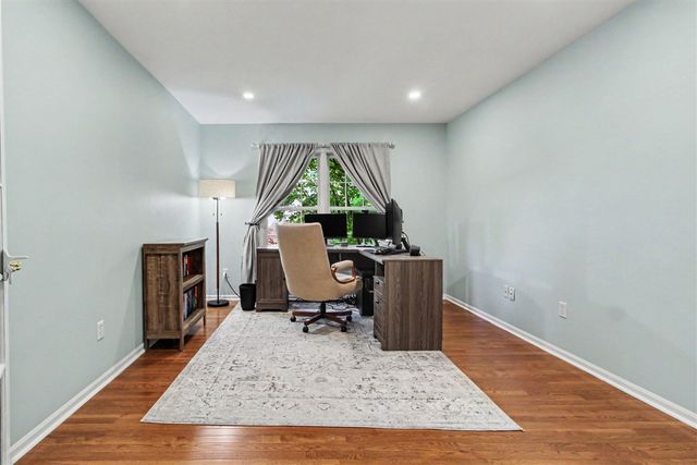 2877 Leslie Park Circle, Ann Arbor, MI 48105