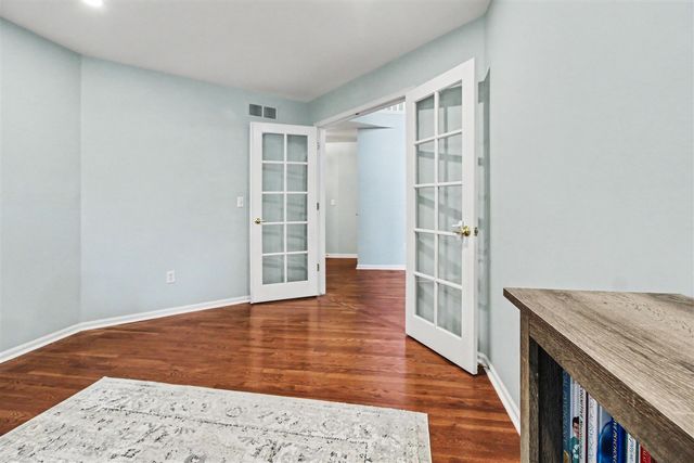 2877 Leslie Park Circle, Ann Arbor, MI 48105