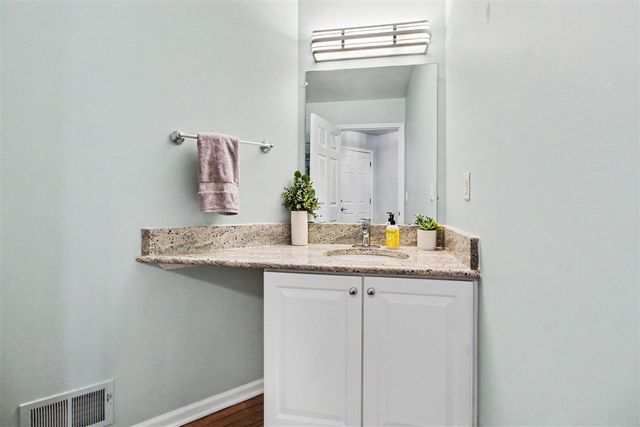 2877 Leslie Park Circle, Ann Arbor, MI 48105
