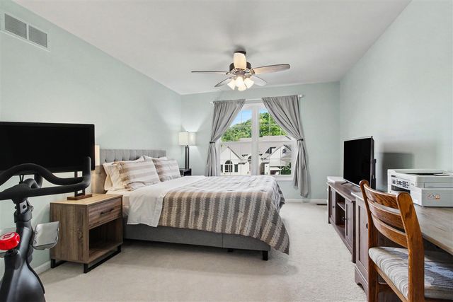 2877 Leslie Park Circle, Ann Arbor, MI 48105