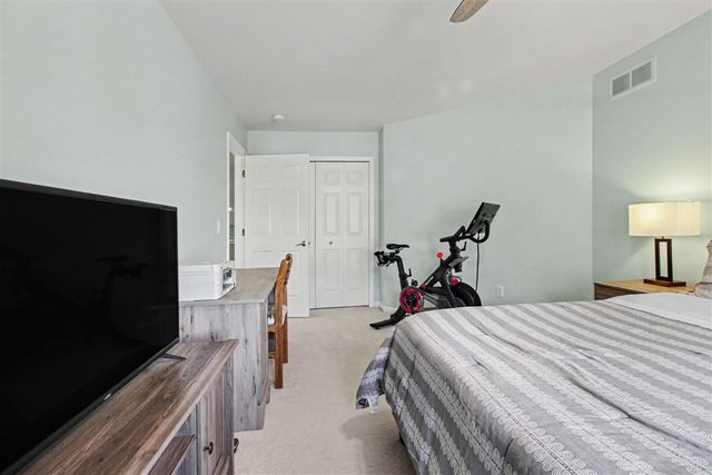 2877 Leslie Park Circle, Ann Arbor, MI 48105