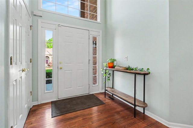 2877 Leslie Park Circle, Ann Arbor, MI 48105