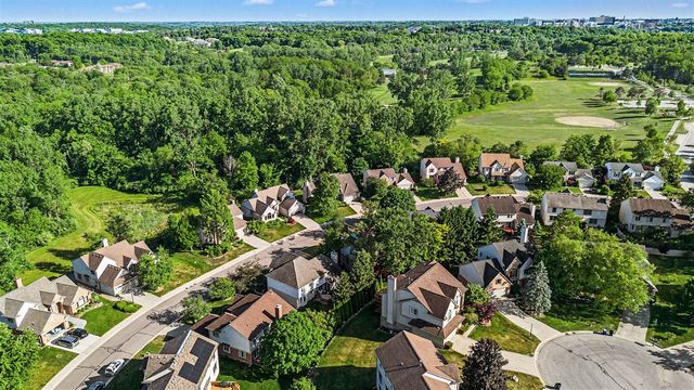 2877 Leslie Park Circle, Ann Arbor, MI 48105