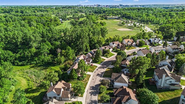 2877 Leslie Park Circle, Ann Arbor, MI 48105