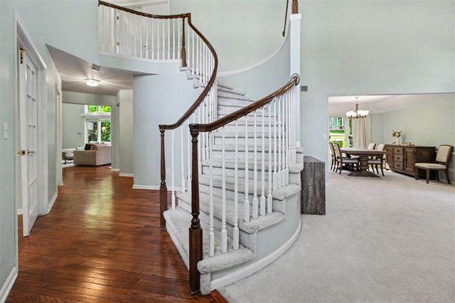 2877 Leslie Park Circle, Ann Arbor, MI 48105