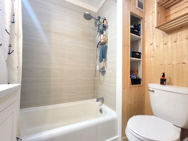 213 East Street, Argyle, WI 53504