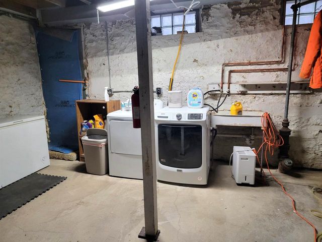 213 East Street, Argyle, WI 53504