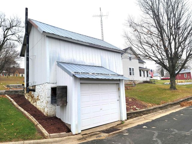 213 East Street, Argyle, WI 53504