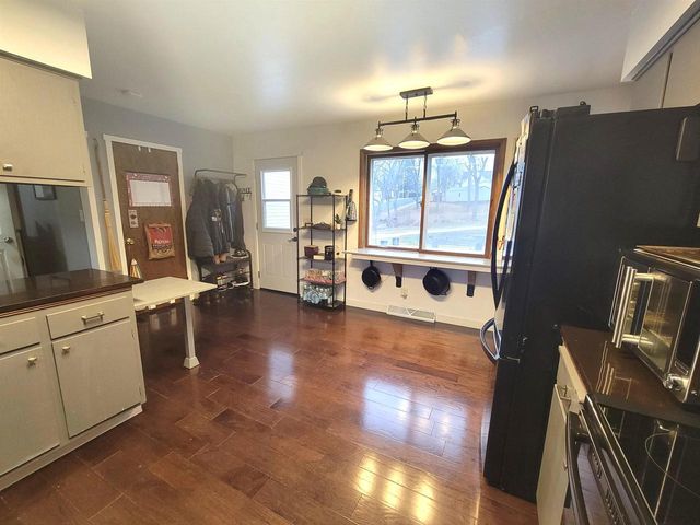 213 East Street, Argyle, WI 53504