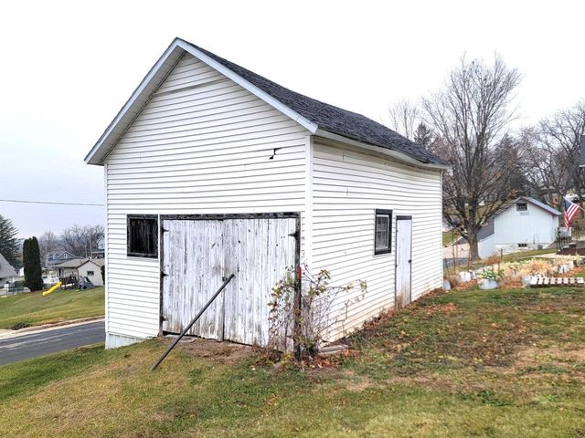 213 East Street, Argyle, WI 53504