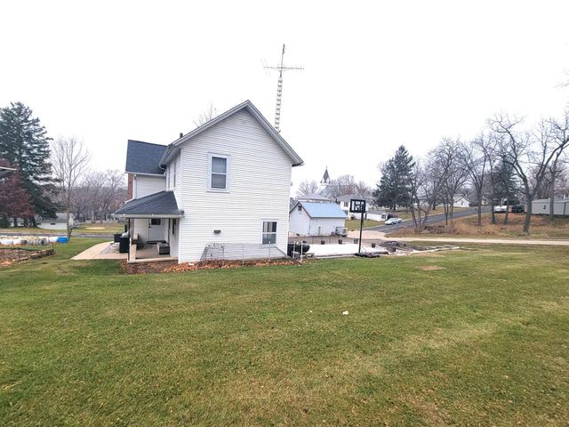 213 East Street, Argyle, WI 53504