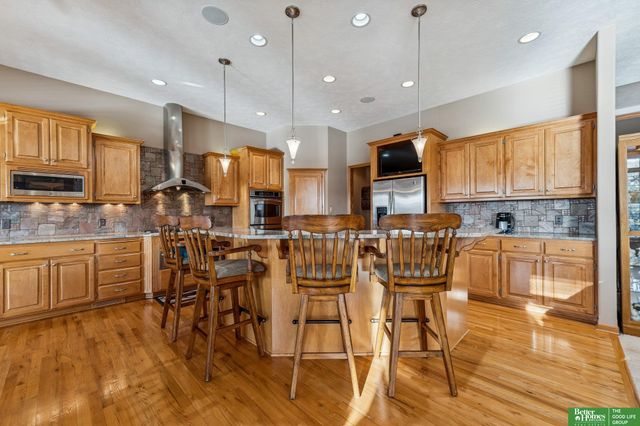 10326 S 179th Street, Omaha, NE 68136