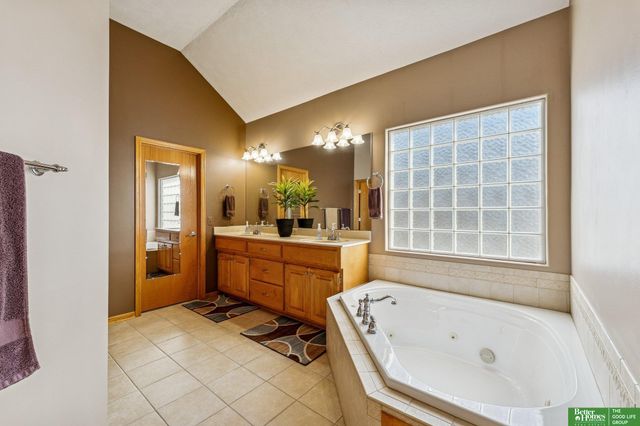 10326 S 179th Street, Omaha, NE 68136