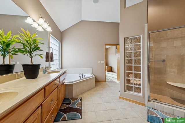 10326 S 179th Street, Omaha, NE 68136