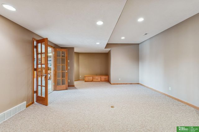 10326 S 179th Street, Omaha, NE 68136