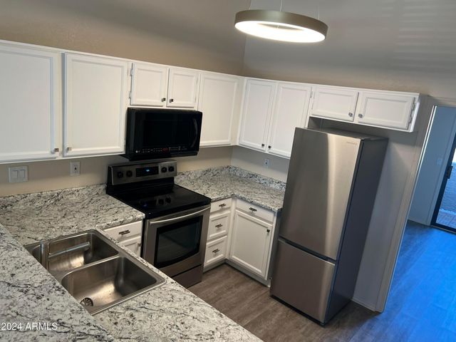 5704 E Aire Libre Avenue Unit 2049, Scottsdale, AZ 85254