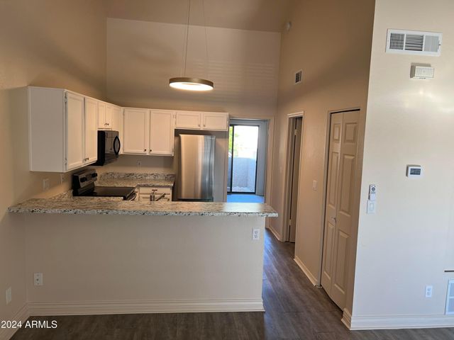 5704 E Aire Libre Avenue Unit 2049, Scottsdale, AZ 85254