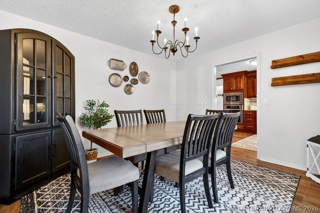 2417 Chapel Hill Road, Bartlesville, OK 74006