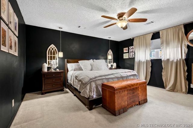 2417 Chapel Hill Road, Bartlesville, OK 74006