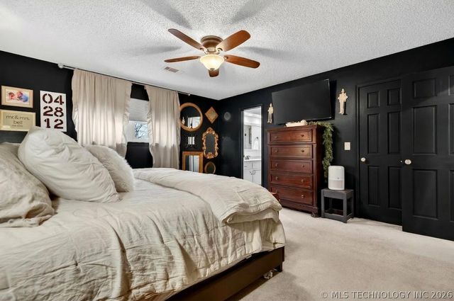 2417 Chapel Hill Road, Bartlesville, OK 74006