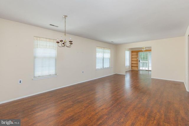 35 PINECREST DR, Deptford, NJ 08096